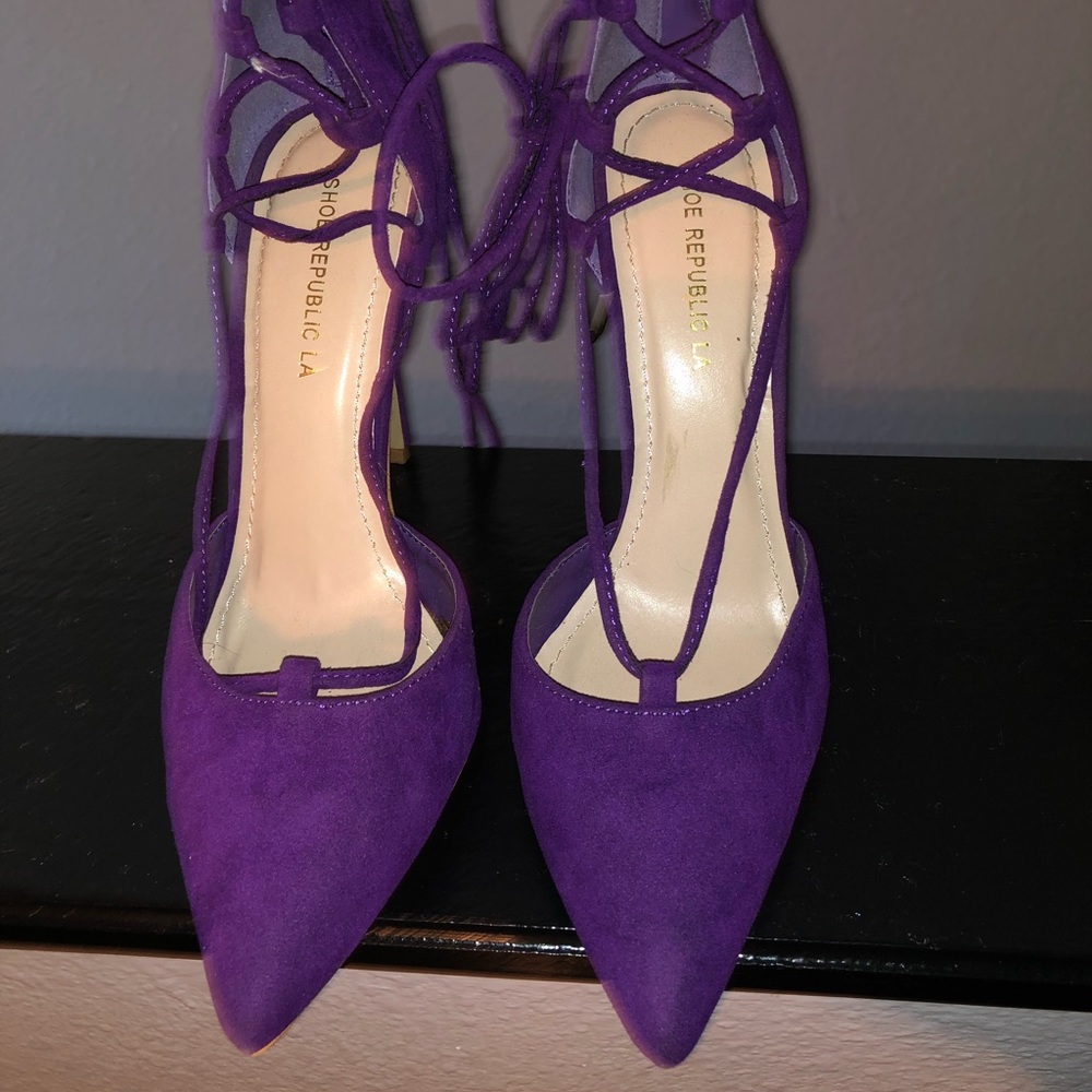 Purple Lace-Up Pumps